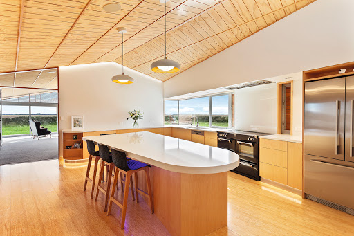 Lone Pine Building Ltd