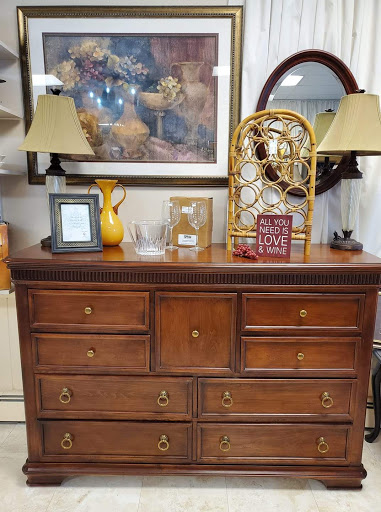 Classy Consignments, Inc. - Visual