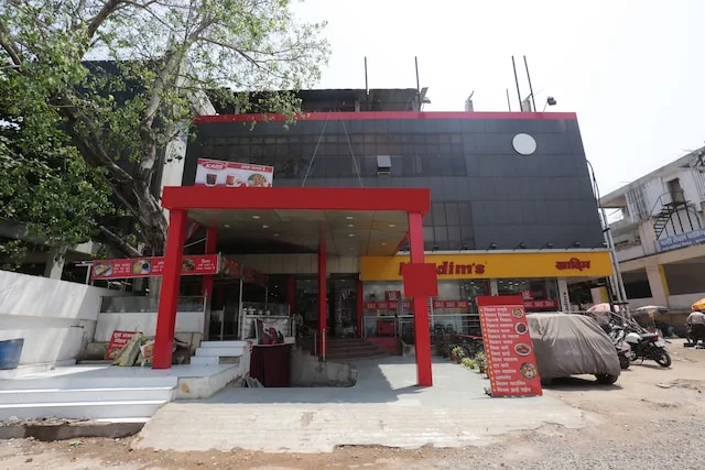 OYO Hotel A-1