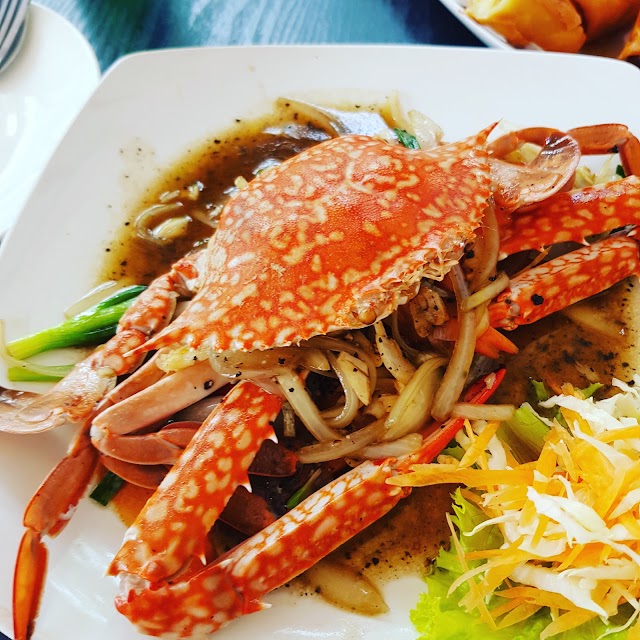 Phi Phi Chill Lay Bar & Restaurant