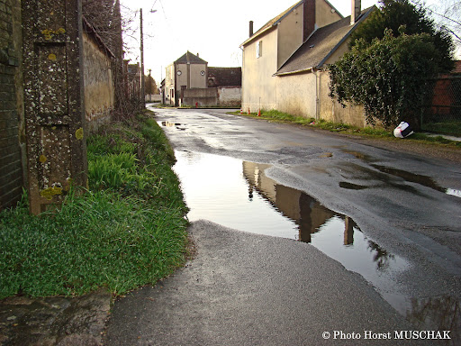 Photo de Mairie à Pierres (28130)