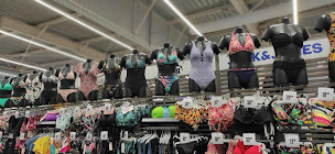 Photo n°36 de Intersport Poitiers à Poitiers (Magasin de vêtements pour femmes)