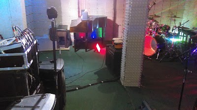 Photos of TOUT PAR LA MUSIQUE PRODUCTION
