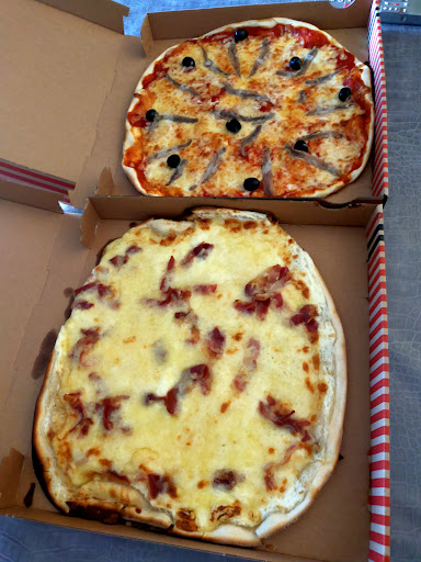Photo 3 - Charly Pizza 38