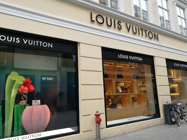 Louis Vuitton, — adresse, telefon, åbningstider, anmeldelser