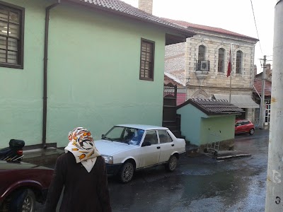 Photos of Evliya &Ccedil;elebi Edebiyat M&uuml;ze K&uuml;t&uuml;phanesi
