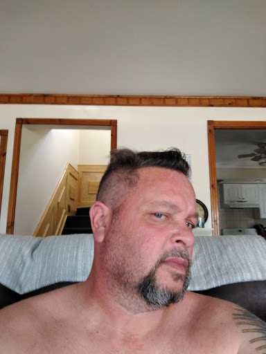 Crazy Johnny's Barber Shop - Thumbnail