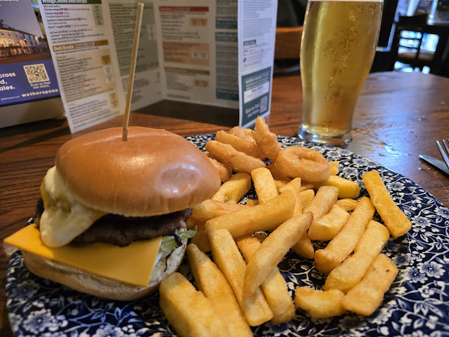 The Four Candles - JD Wetherspoon - Pub