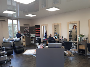 Photo n°17 de Florence Coiffure à Beaune (Salon de coiffure)