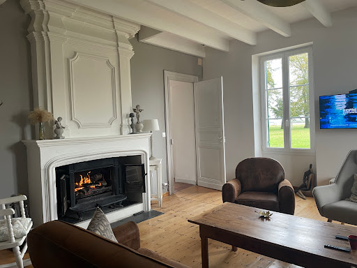 Photo de Le Logis de Bellevue - Gîte de charme à Médis à Semussac (17120)