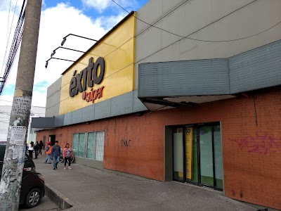 Photos of &Eacute;xito Castilla