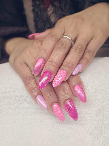 SLICK NAILS