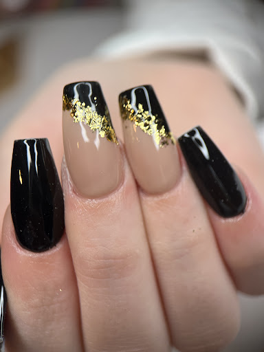 Taine nails - Thumbnail