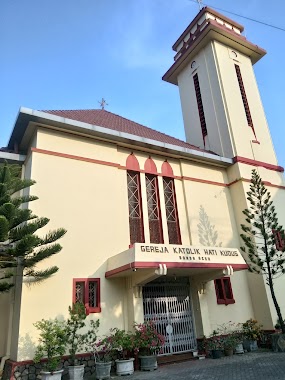 Gereja Katolik Hati Kudus Banda Aceh, Author: Sylvia Kurniawati