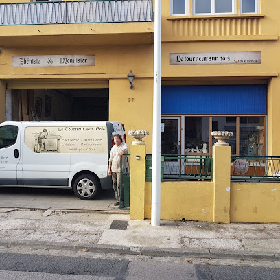 Le tourneur sur bois
