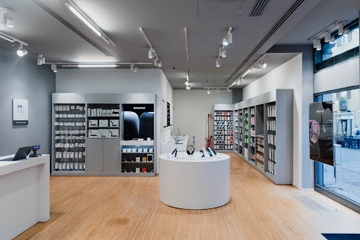 C&C Como - Apple Premium Reseller - Thumbnail