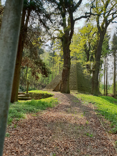 Mausoleumspyramide Gallery - Germany
