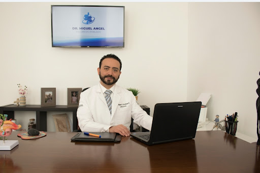 Cirujano en Aguascalientes | Dr. Miguel A. Escobedo R. | Cirujano de Vesícula | Cirujano de Hernia | Cirujano de Apendicitis Logo