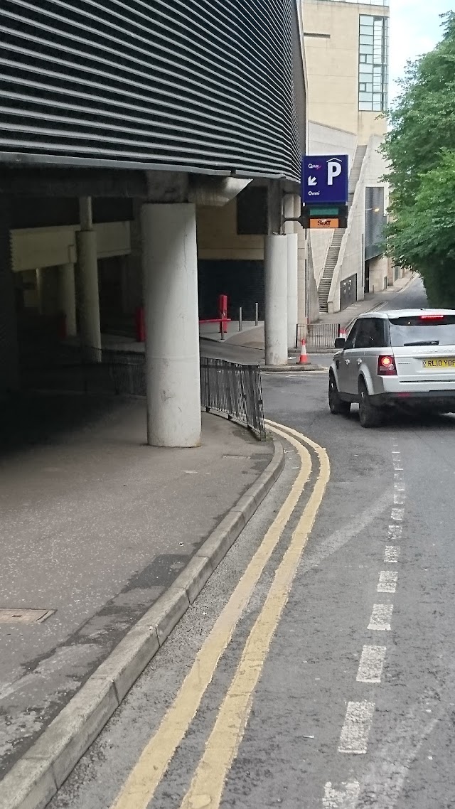 Sixt Car Hire Edinburgh Waverley / City Centre