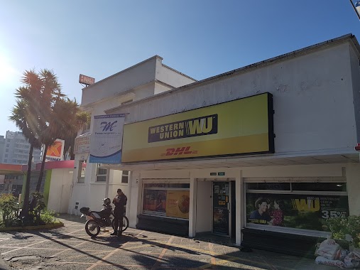 DHL - Western Union, Author: Diego Rivadeneira