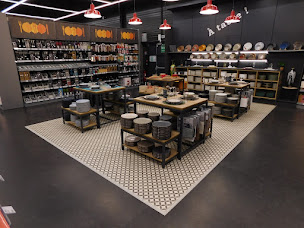 Photo n°5 de La Foir'Fouille à Ghisonaccia (Magasin d'articles pour animaux)