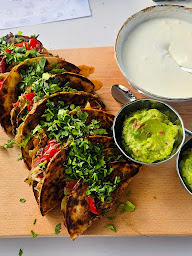 Photo n°14 de Glass House à Pessac-sur-Dordogne (Caviste)