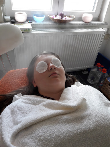Cosmetic Roth Kosmetik - Thumbnail