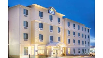 Days Inn & Suites by Wyndham Kearney