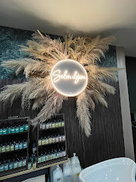 Photo n°24 de Salon Dojem DECINES à Décines-Charpieu (Salon de manucure)