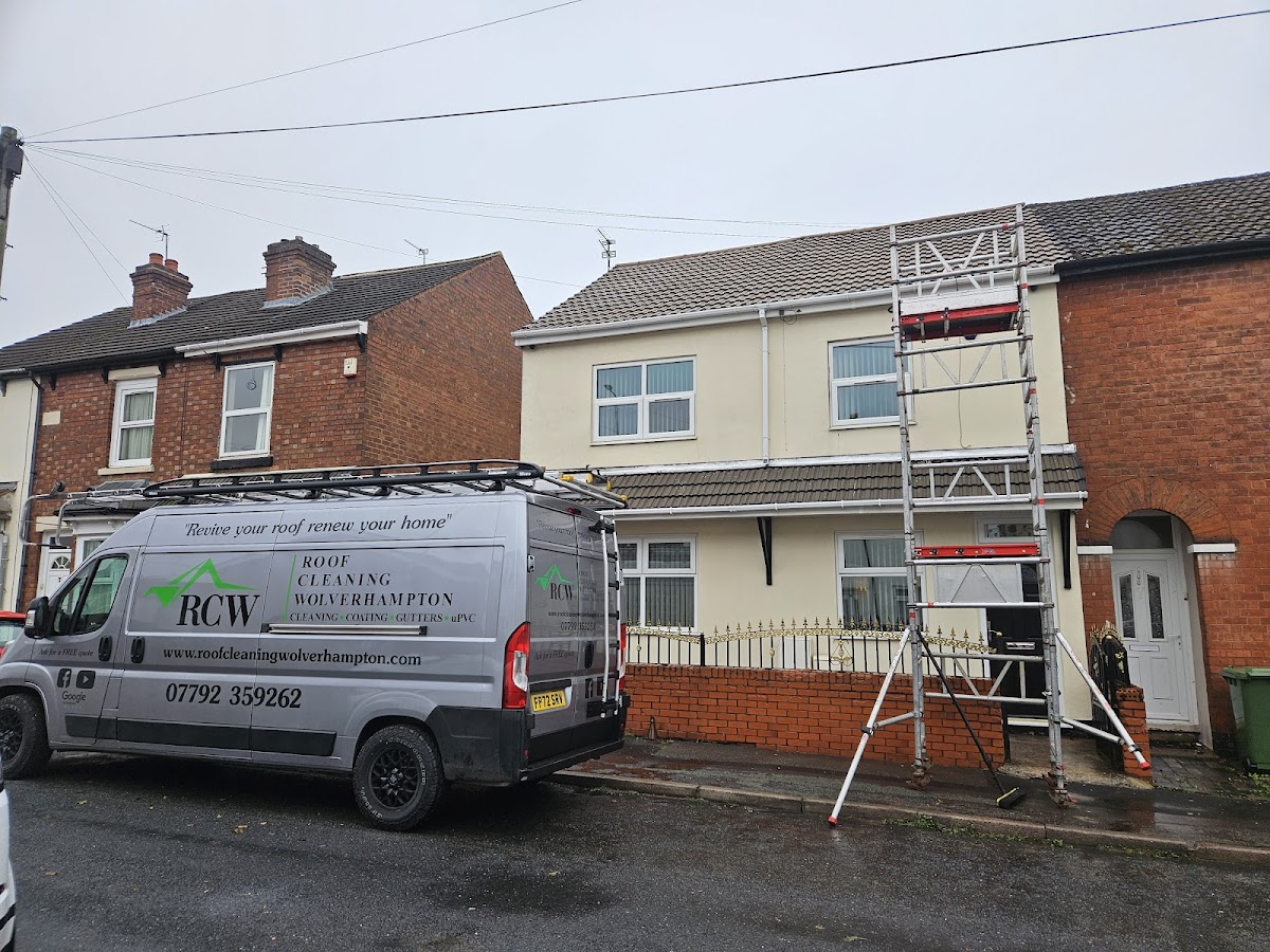 Roof cleaning wolverhampton