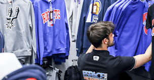 Photo n°4 de ESPACE DES MARQUES - BRETIGNOLLES-SUR-MER à Bretignolles-sur-Mer (Magasin de vêtements pour jeunes)