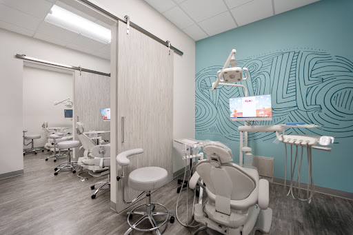 Sunrise Modern Dentistry Logo