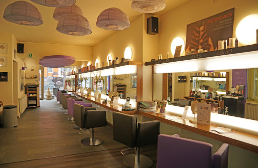 100% Your Friseurteam