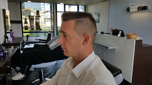 Photo n°12 de FORMEN Serris - Coiffeur & Barbier à Serris (Institut de beauté)