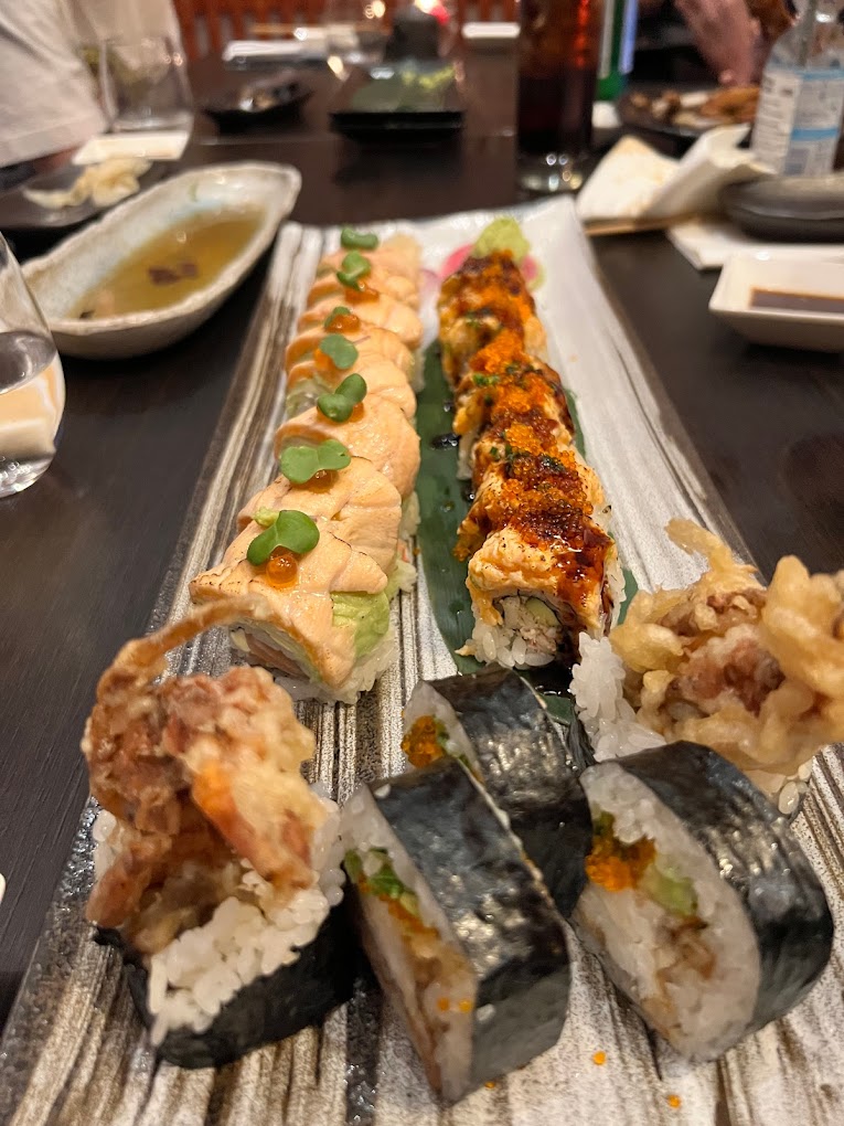 If you're a sushi lover in St Johns Wood, you're in luck. This charming neighbourhood in northwest London boasts an impressive selection of sushi restaurants that offer a diverse range of flavors and styles. #stjohnswood #london #placestoeatlondon Places To Eat in London | Best Sushi In London #sushi | Best Restaurants In London | Sush Restaurants