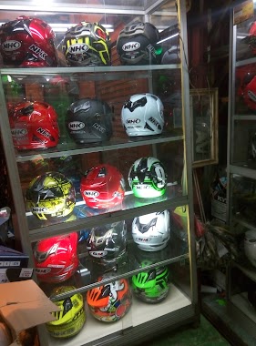 Rudi Helmet Shop, Author: muhammad islahudin