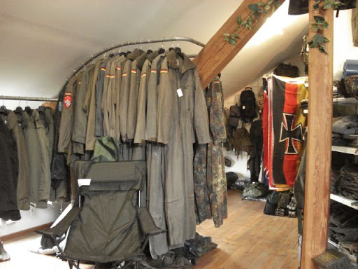 Adelheid Ruck US- u. Bundeswehrbekleidung - Thumbnail