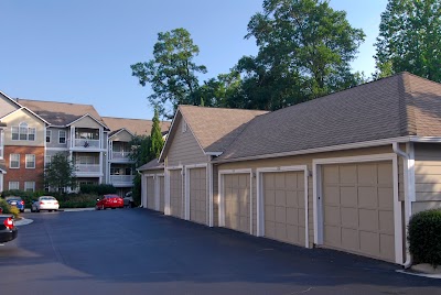 Photos of Evergreen Lenox Park