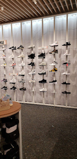 Nike Factory Store - Grand Prairie - Thumbnail