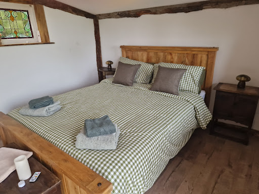 Cranfield Retreat & Glamping - Thumbnail