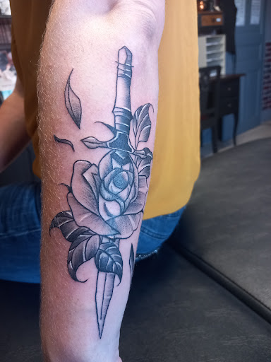 l atelier des sorcières tattooshop - Thumbnail