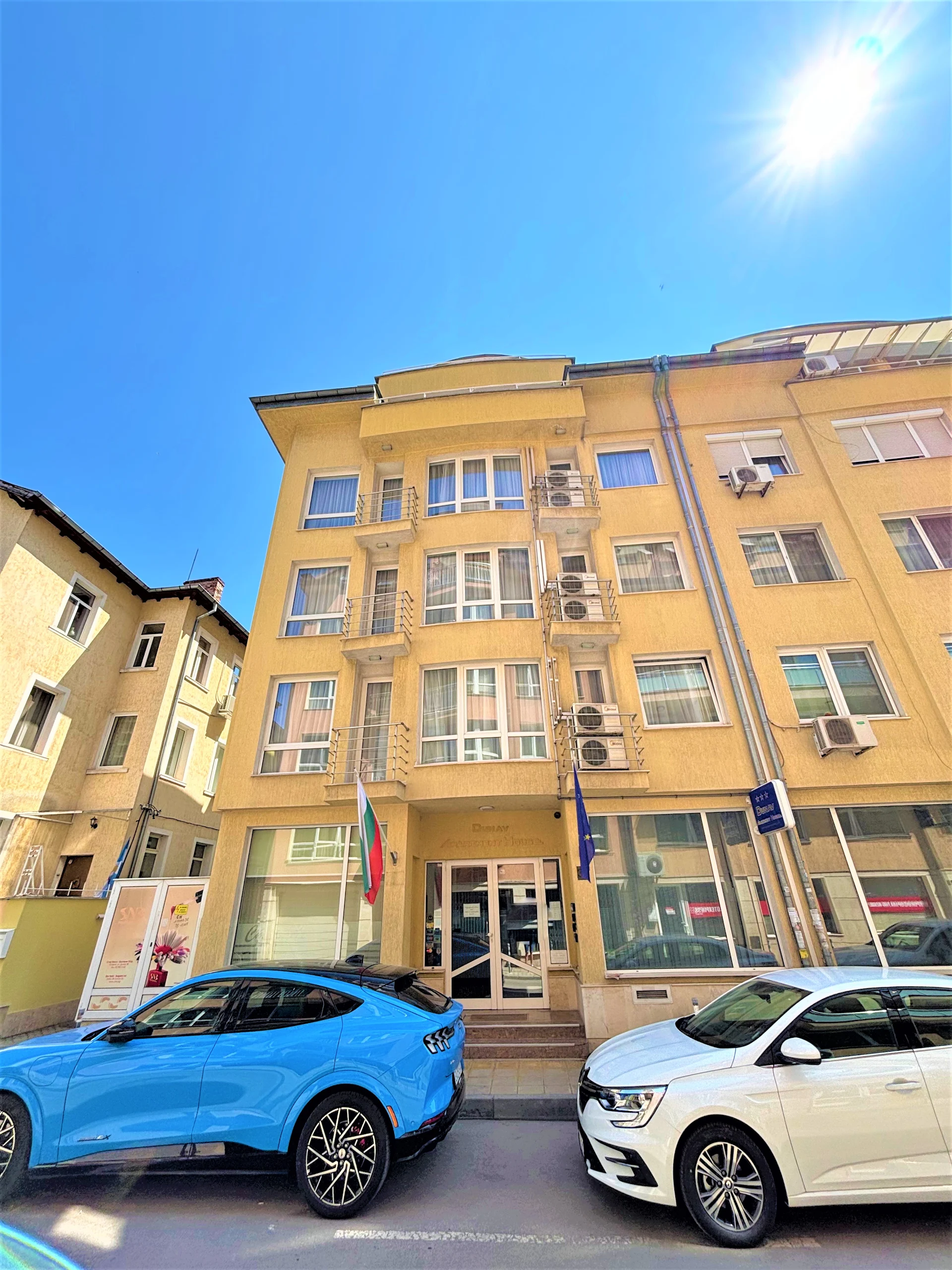 Dunav Apartment House