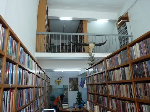 Jagger's German Bookshop, Author: Surin Isaan