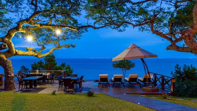 Photos of Nahyeeni Lodge