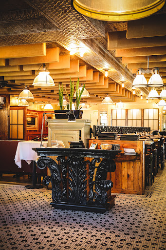Tarrant's West