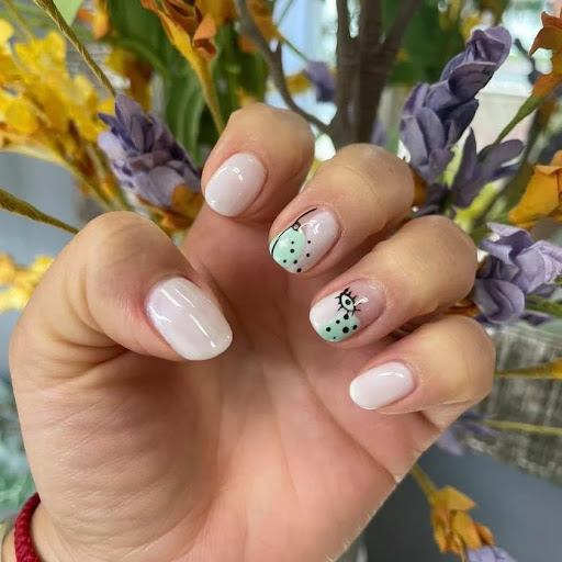 Camila's Studio Lounge - Thumbnail