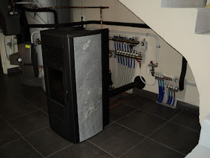 Photo n°7 de ENERGIE DE DEMAIN - Chauffagiste, Plomberie, Energies renouvelables, Pompe a chaleur, poêle a pellet et a bois à Concarneau (Service de réparation de radiateurs)