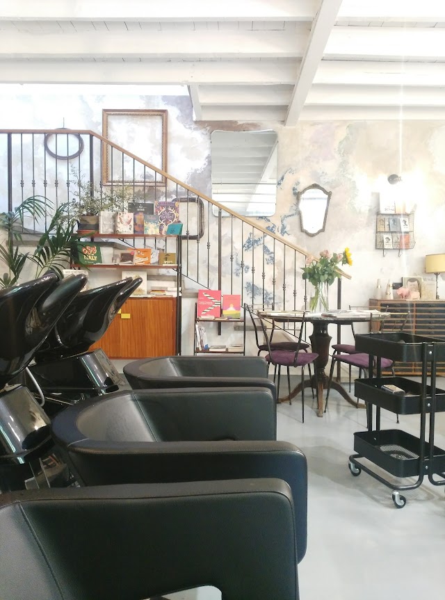 ROOTS Milan - hair & tattoo