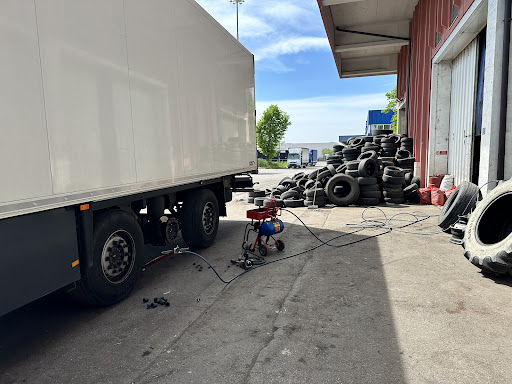 Auto Tir Srl - Officina Specializzata - Mastro Michelin - Thumbnail