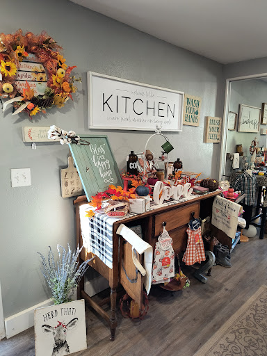 Cooper Chicks Boutique LLC - Thumbnail